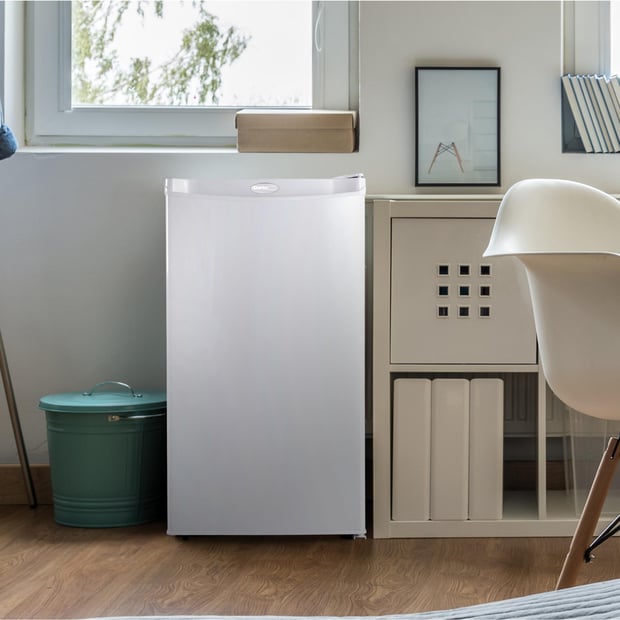 Danby Free-standing 18 inch 3.2 cu.ft. Compact Bar Refrigerator