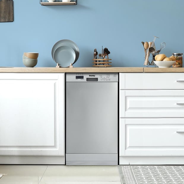 Danby 4 Cycle Dishwasher with Front Controls