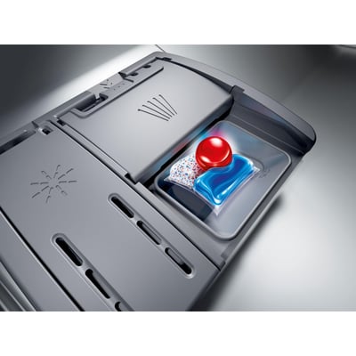 Thermador 6 Cycle Dishwasher with Hidden Controls