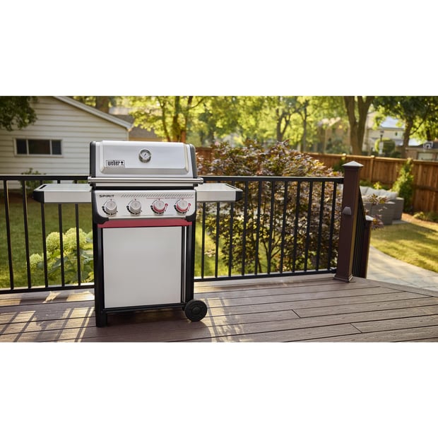 Weber Spirit S-425 Freestanding 4 Burner Liquid Propane BBQ Grill