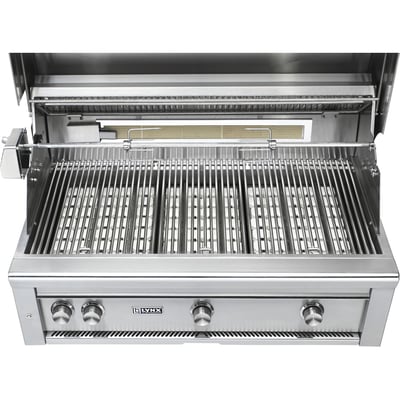 Lynx Professional Built-in 4 Burner Natural Gas BBQ Grill with Ceramic Burners and RotisserieLynx Professional Built-in 4 Burner Natural Gas BBQ Grill with Ceramic Burners and Rotisserie