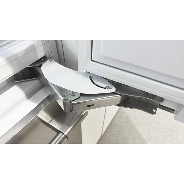Fulgor 16.0 cu.ft. Built-in Bottom-Freezer Refrigerator