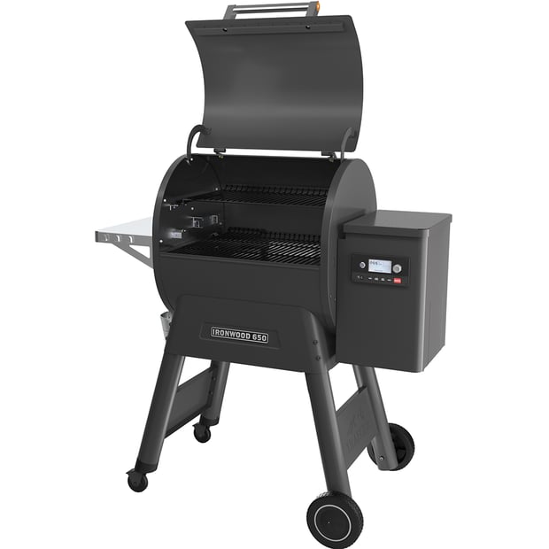 Traeger Ironwood 650 Freestanding Pellet BBQ Grill 