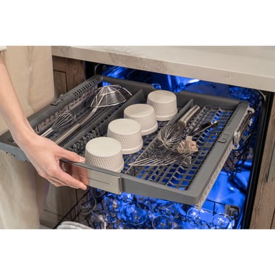 Thermador 6 Cycle Dishwasher with Hidden Controls