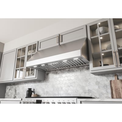 Zephyr 54 inch 650 CFM Wall-Mount Hoodfan