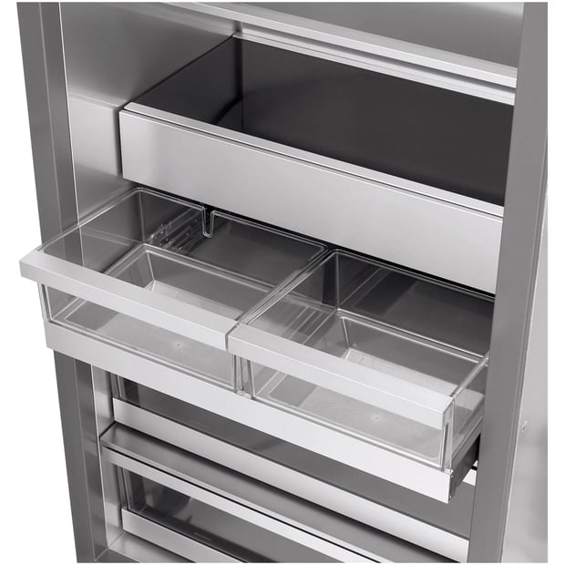 Signature Kitchen Suite 17.8 cu.ft. Integrated Column Freezer