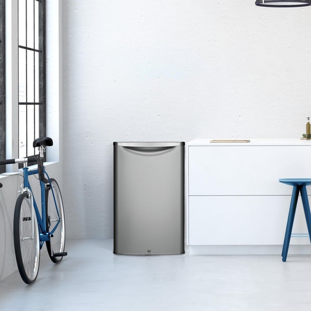 Danby Free-Standing 21 inch 4.4 cu.ft. Compact Bar Refrigerator