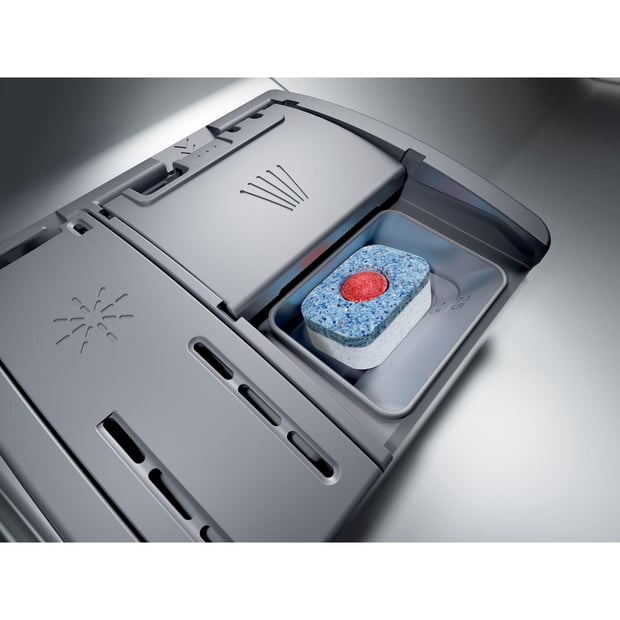 Bosch 6 Cycle Dishwasher with Hidden Controls