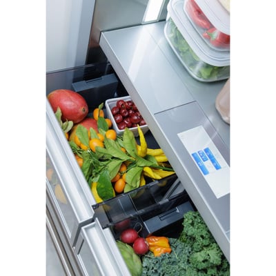 Thermador 19.0 cu.ft. Built-in Bottom-Freezer Refrigerator