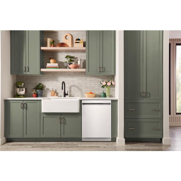 KitchenAid 5 Cycle Dishwasher with Front Controls