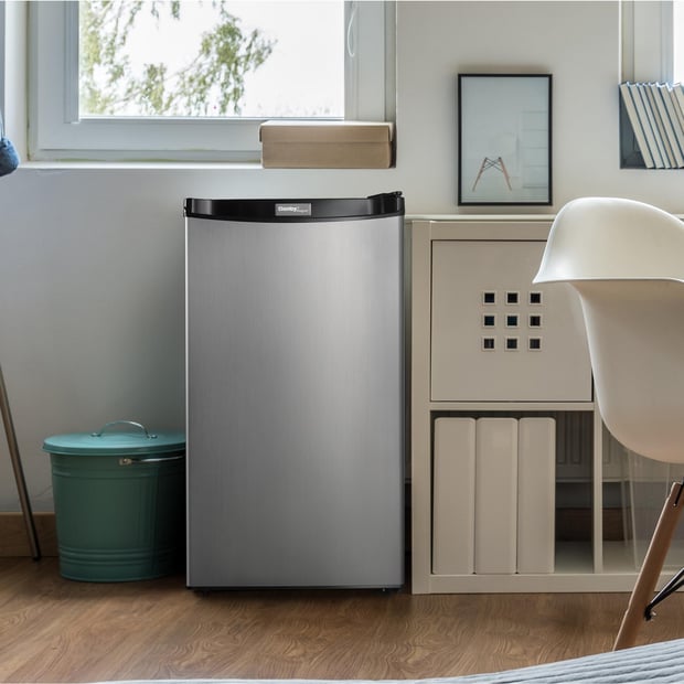 Danby Free-standing 18 inch 3.2 cu.ft. Compact Bar Refrigerator